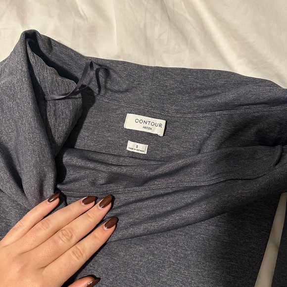 Aritzia Contour Deco Bodysuit - Picture 3 of 3